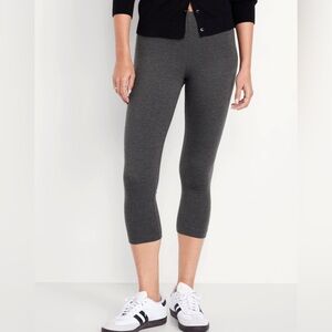 2 PACK‼️Old Navy Women’s High-Waisted Cropped Leggings Heather Gray • XL • New